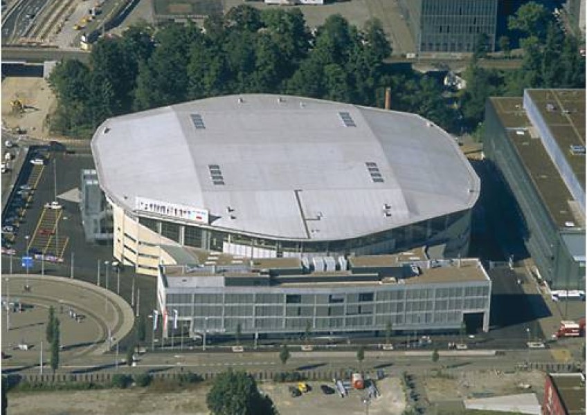 Hallenstadion_1